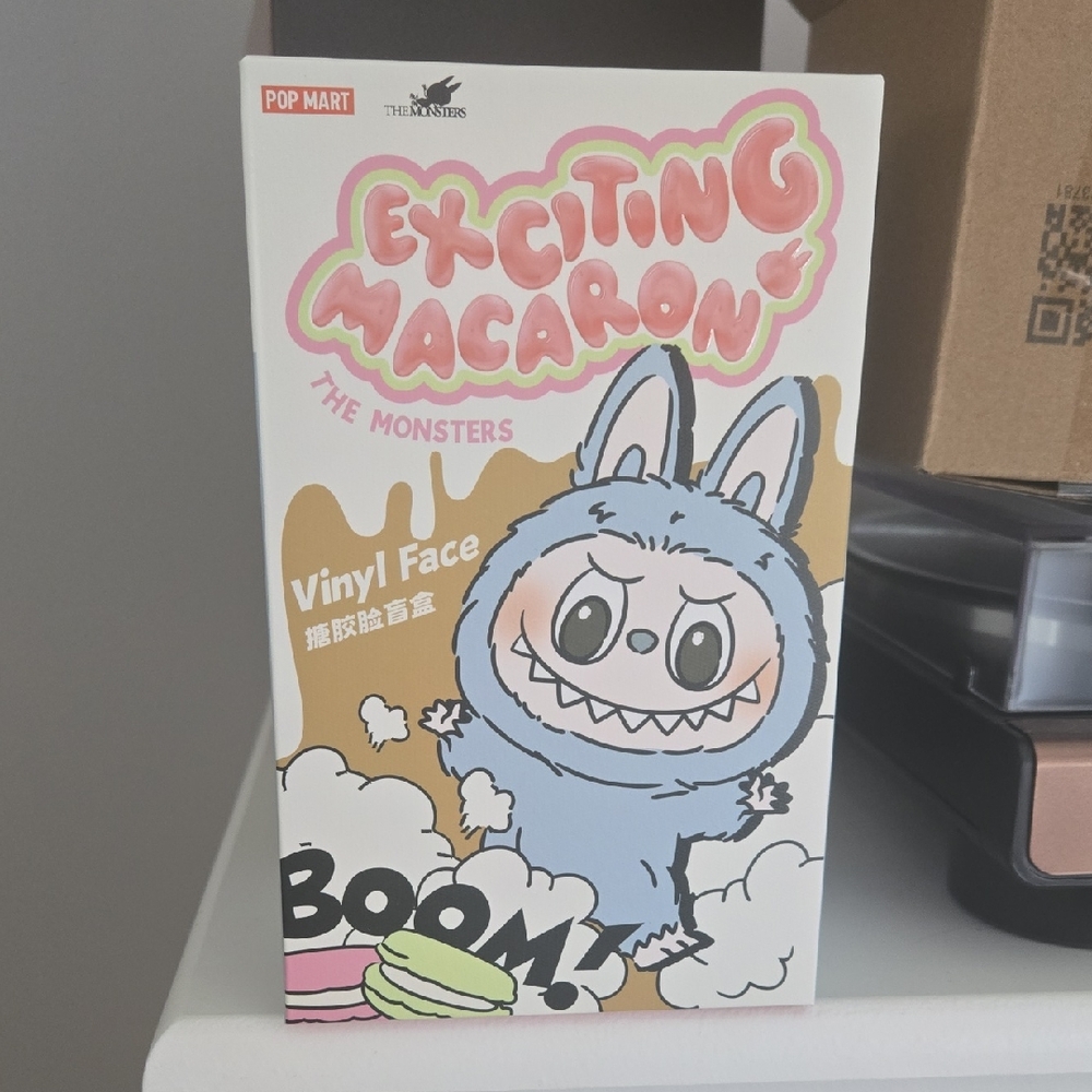 Pop Mart Labubu Macaron